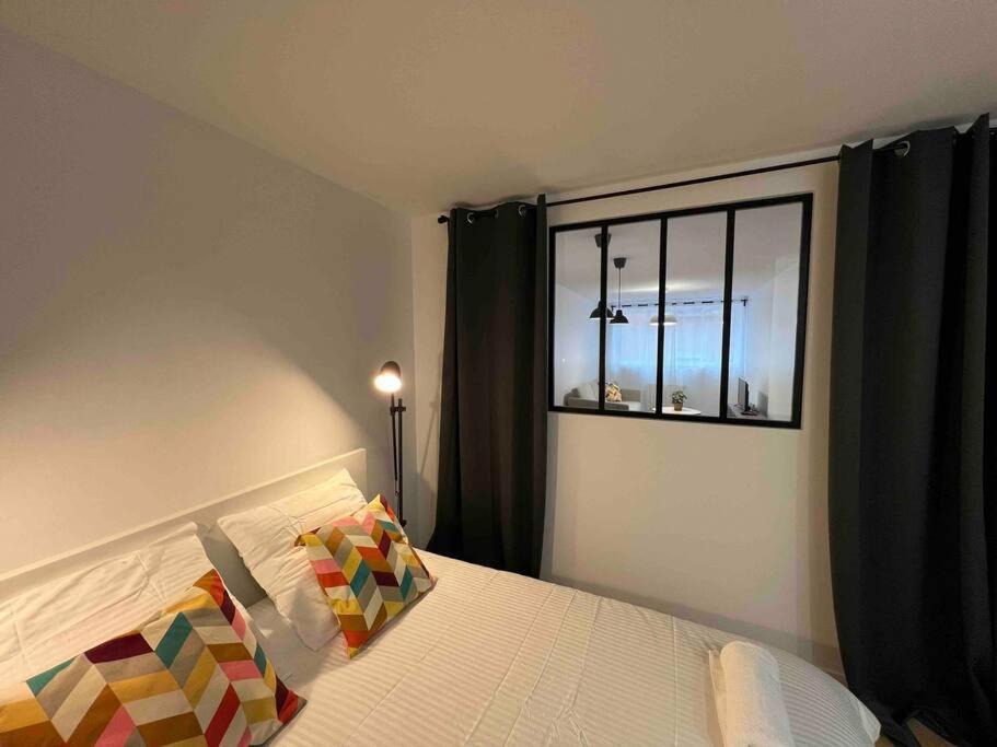 Designer - Centre Montereau Apartment ภายนอก รูปภาพ